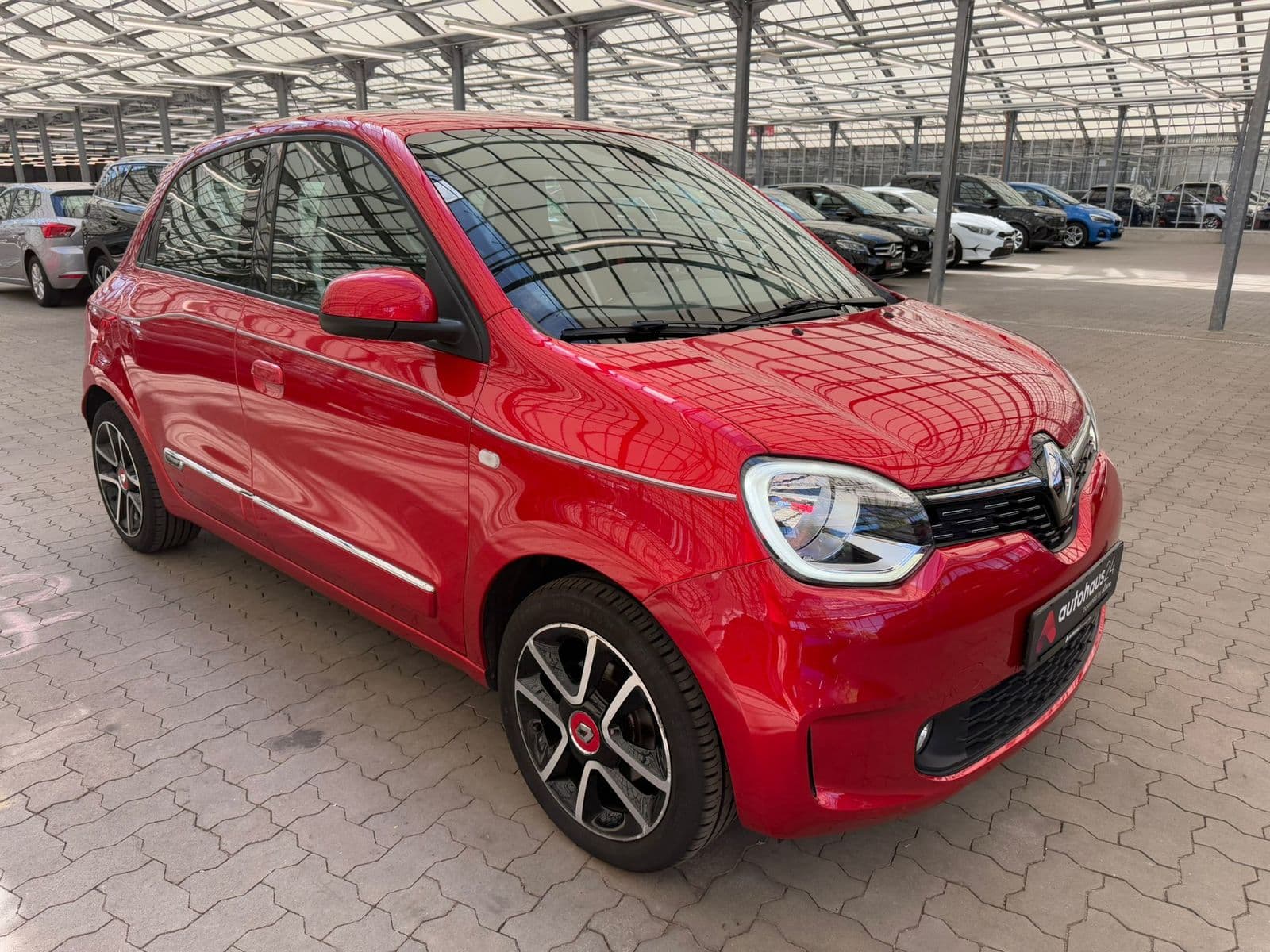 Renault Twingo Schräghecklimousine RENAULT Twingo TCe 90 EDC Intens Schräghecklimousine #1