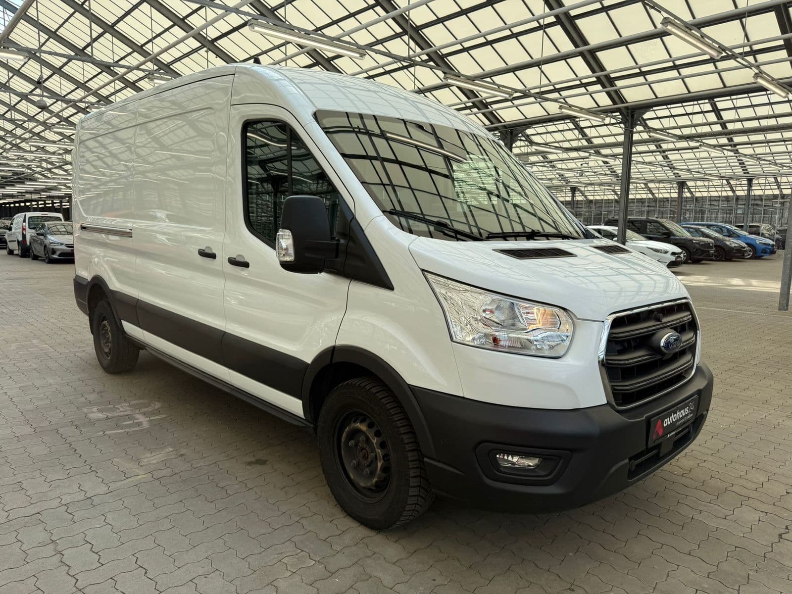 Ford Transit Transporter FORD Transit 350L3H2 2,0TDCi 96kW Front Trend Kastenwagen #1