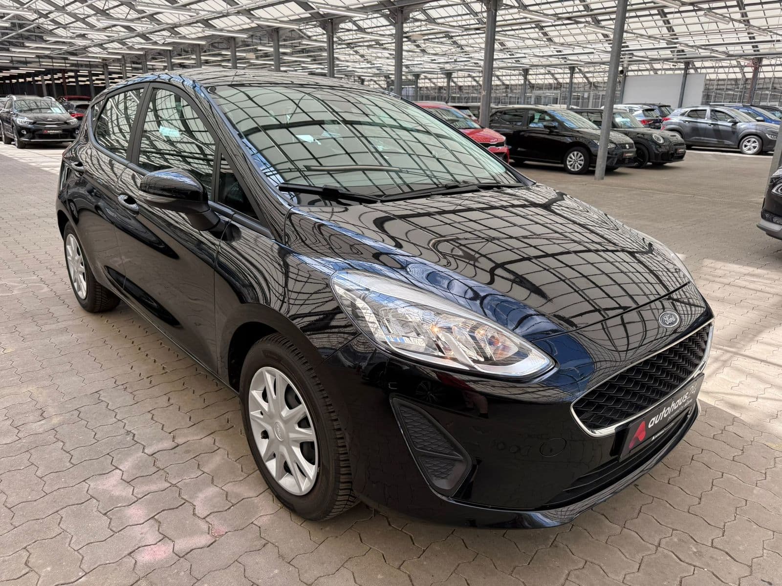 Ford Fiesta Limousine FORD Fiesta 1,1 Trend Schräghecklimousine #1