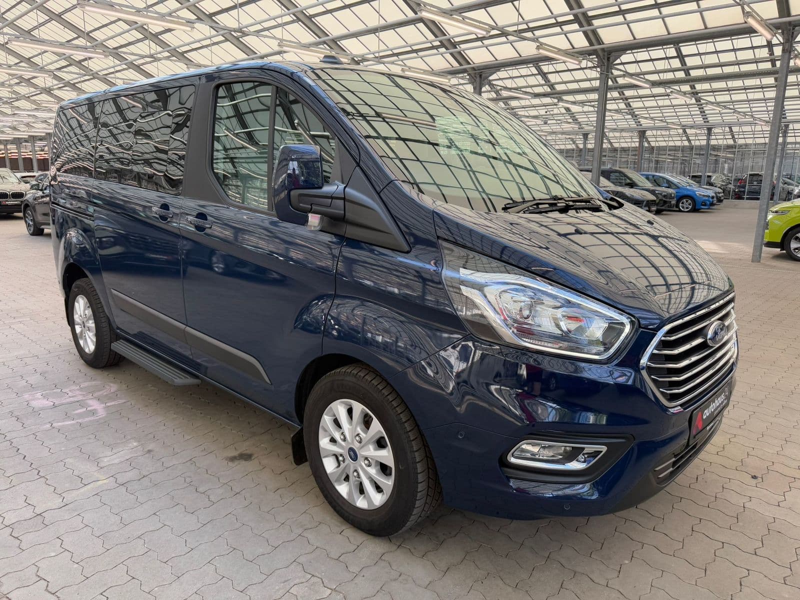 Ford Tourneo Sonstige FORD Tourneo Custom 320 L1H1 2,0EcoBlue 136kW Trend Auto Kombi-Lieferwagen #1