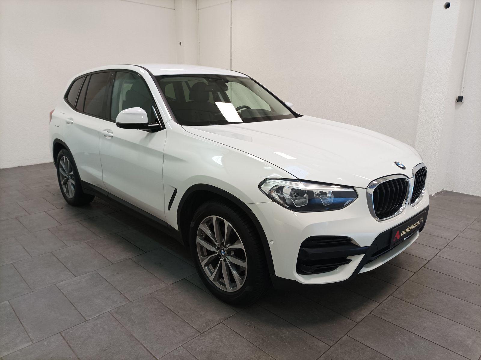 BMW X3 SUV / Crossover / Geländewagen BMW X3 xDrive20i AT Sports Utility Vehicle