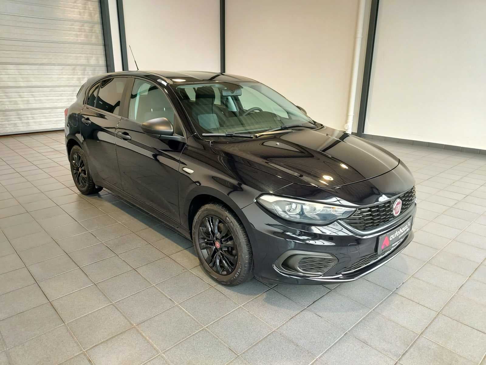 Fiat Tipo Limousine FIAT Tipo 1.4 16V STREET Schräghecklimousine #1