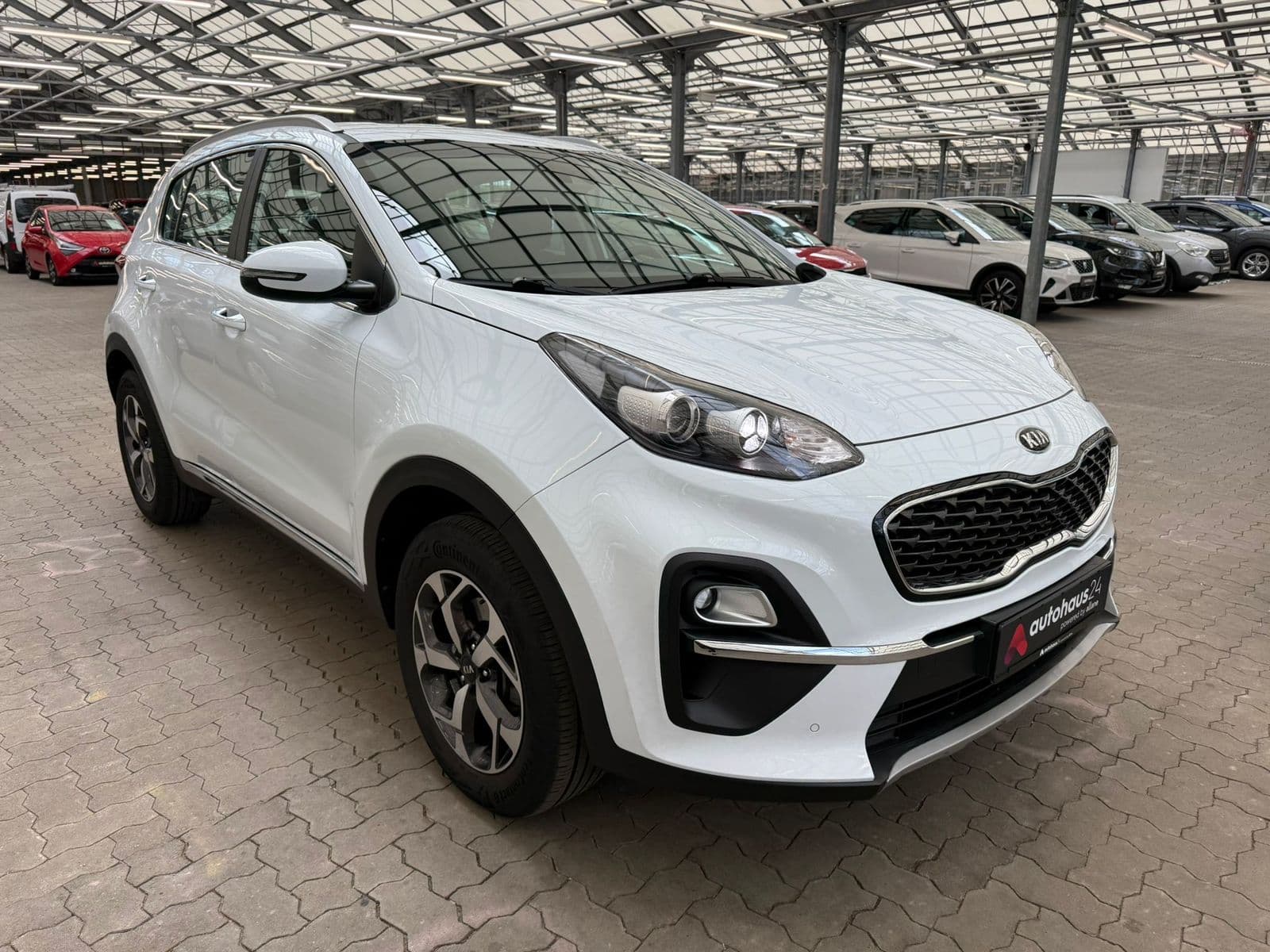 Kia Sportage SUV / Crossover / Geländewagen KIA Sportage 1.6 GDI 2WD Vision Sports Utility Vehicle