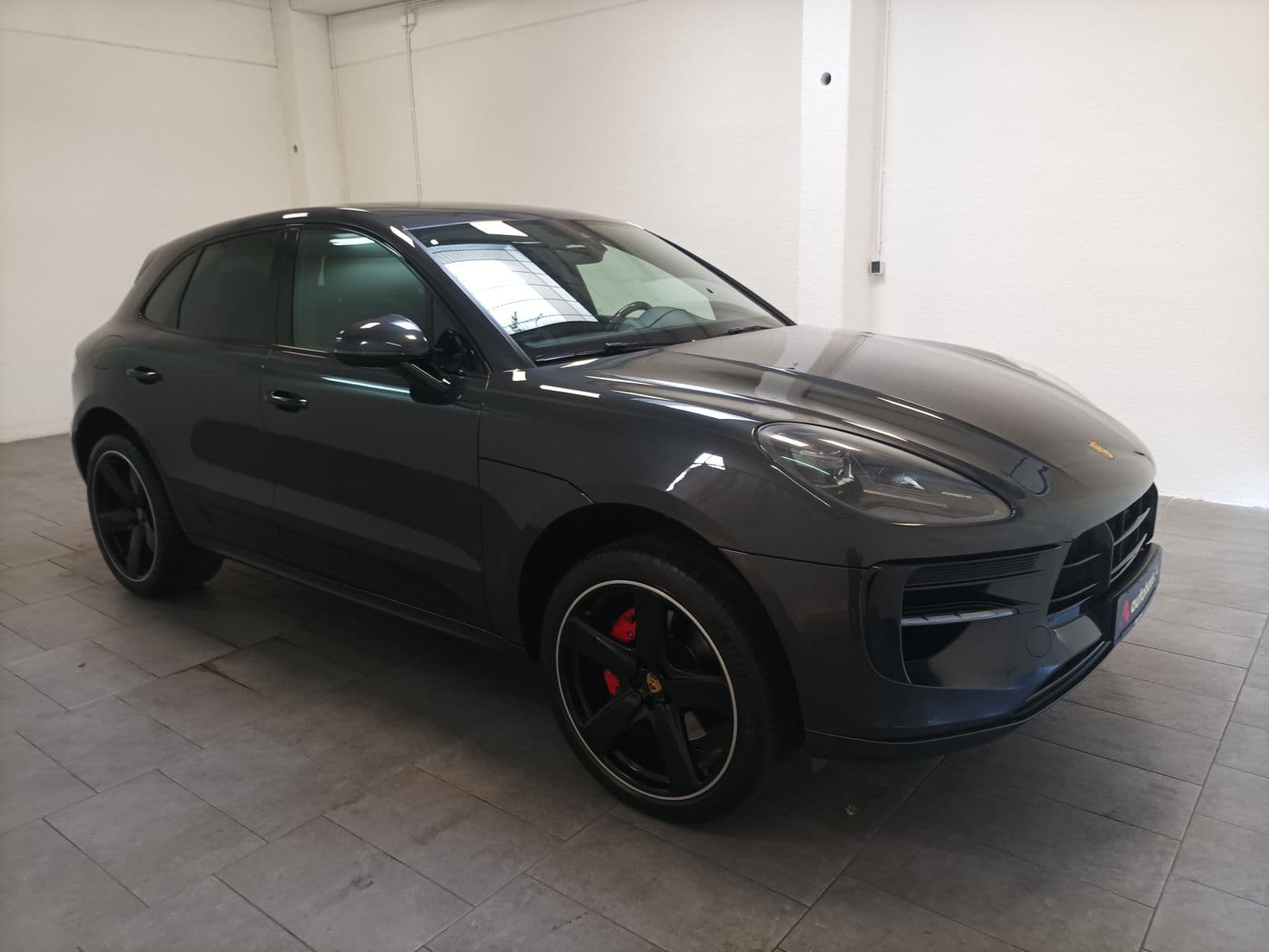 Porsche Macan SUV / Crossover / Geländewagen PORSCHE Macan GTS Sports Utility Vehicle