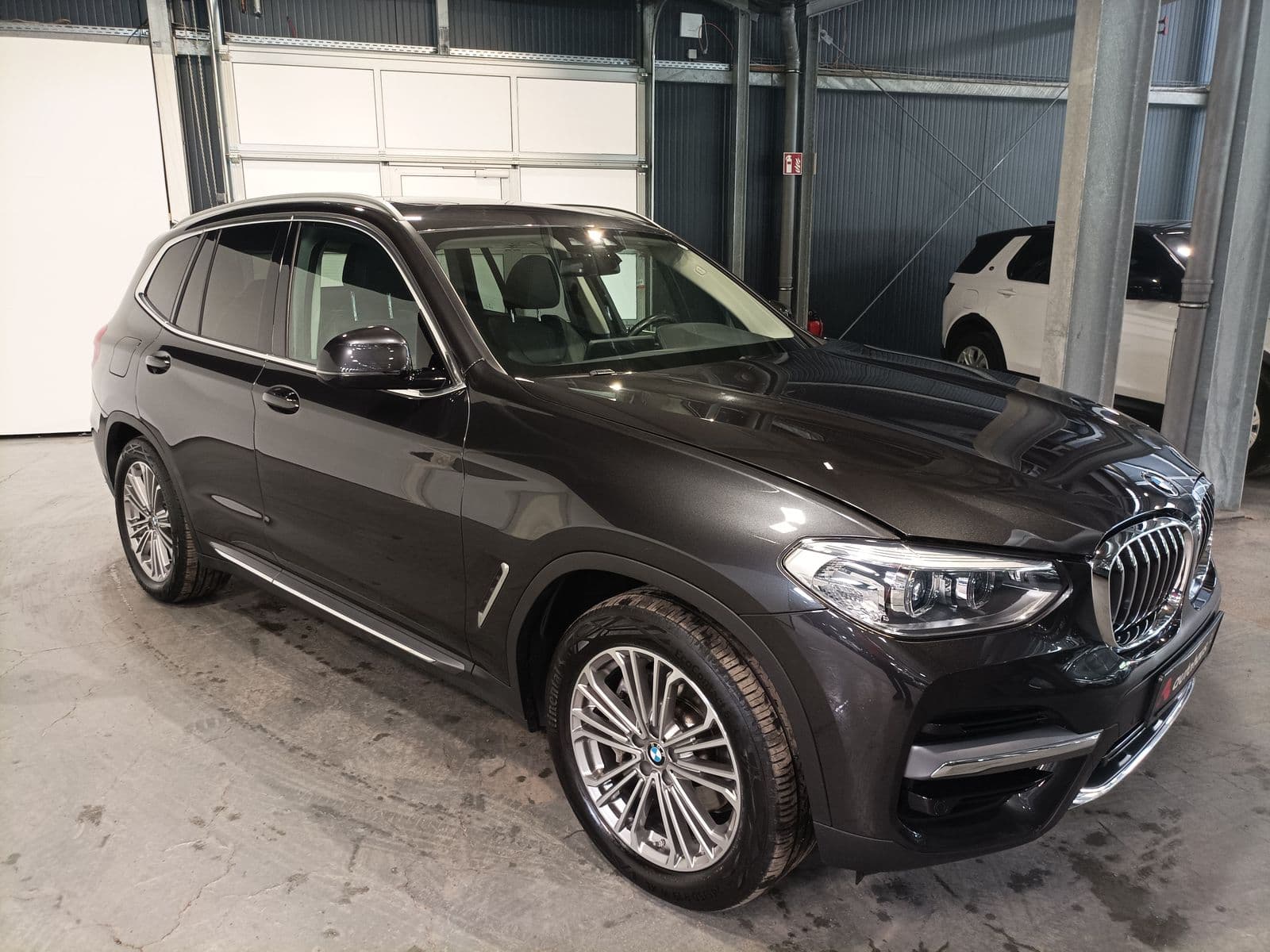 BMW X3 SUV / Crossover / Geländewagen BMW X3 xDrive30e Luxury Line AT Sports Utility Vehicle