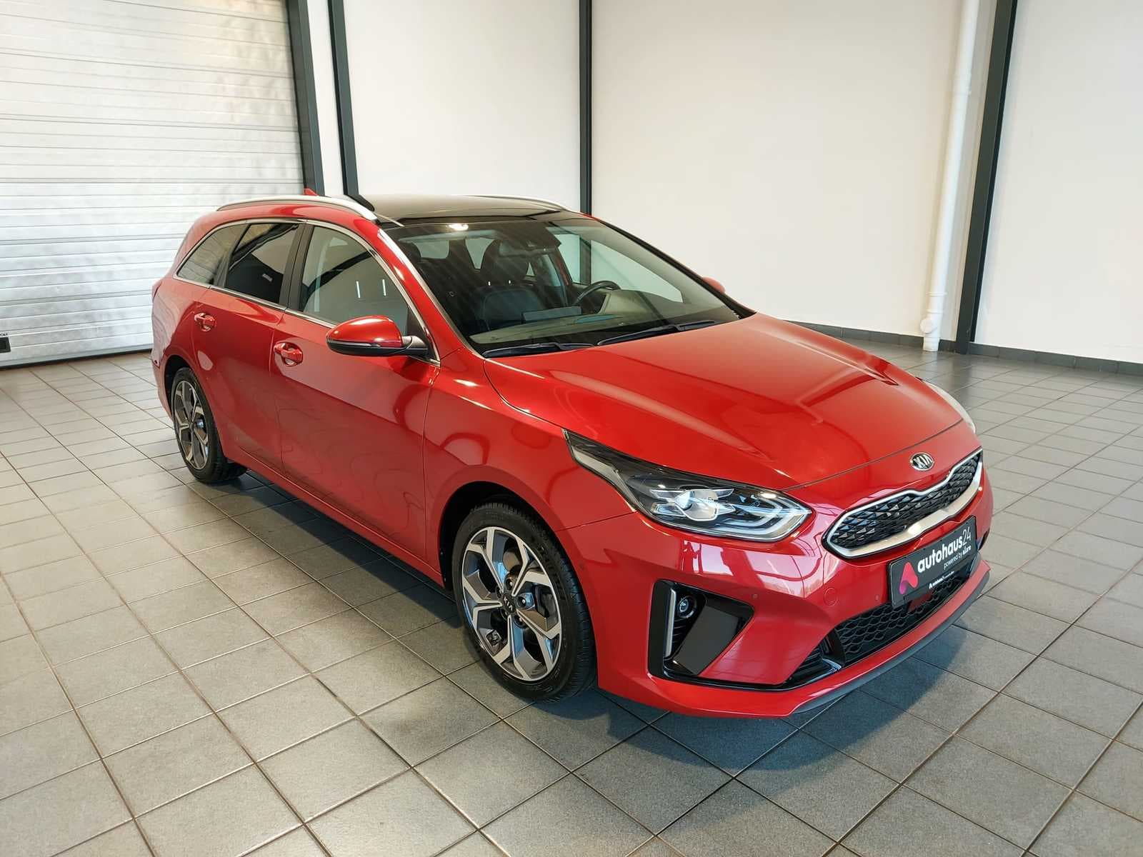 Kia Ceed Kombi KIA Ceed 1.6 GDI Plug-In Hybrid Platinum Ed. SW Kombi #1
