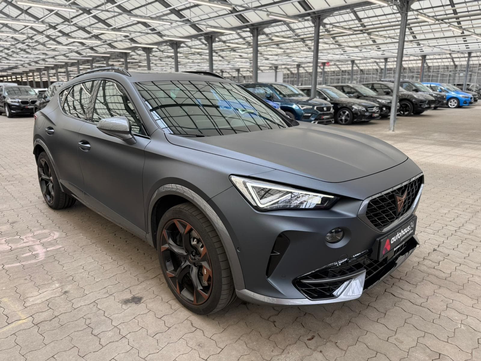 CUPRA Formentor SUV / Crossover / Geländewagen CUPRA Formentor 2.0 TSI 228kW VZ 4Drive DSG Sports Utility Vehicle #1
