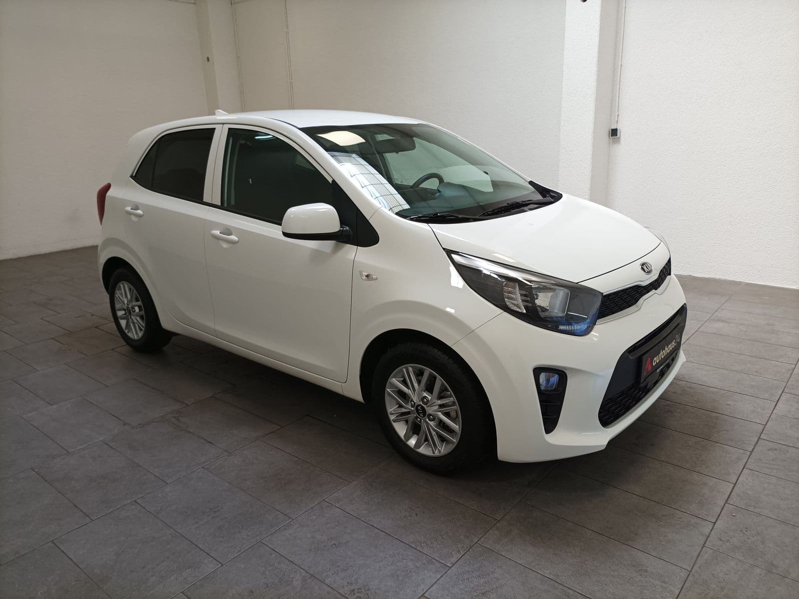 Kia Picanto Limousine KIA Picanto 1.0 Dream-Team Edition AMT Schräghecklimousine #1