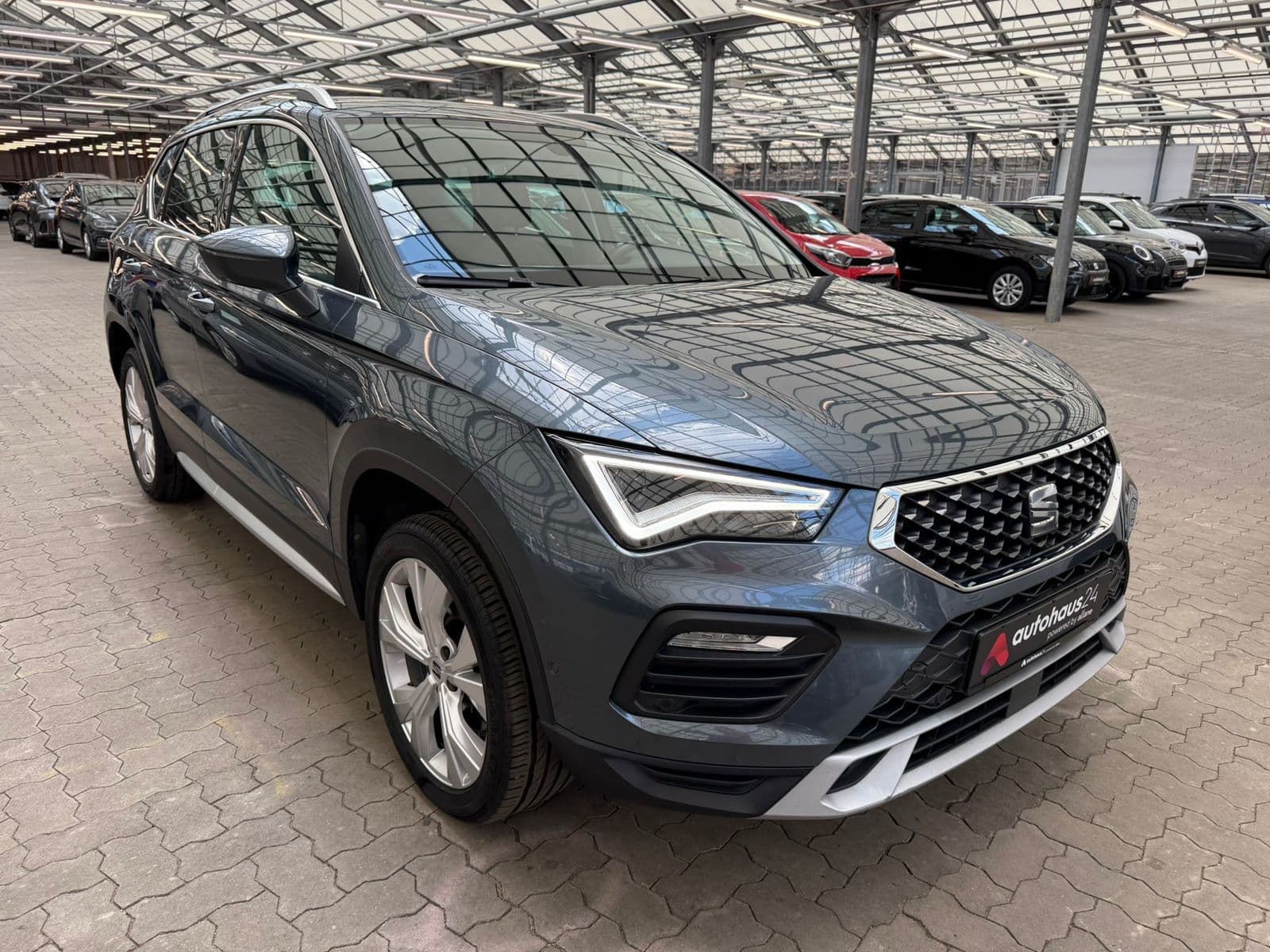 SEAT Ateca SUV / Crossover / Geländewagen SEAT Ateca 2.0 TDI 110kW Xperience DSG Sports Utility Vehicle #1