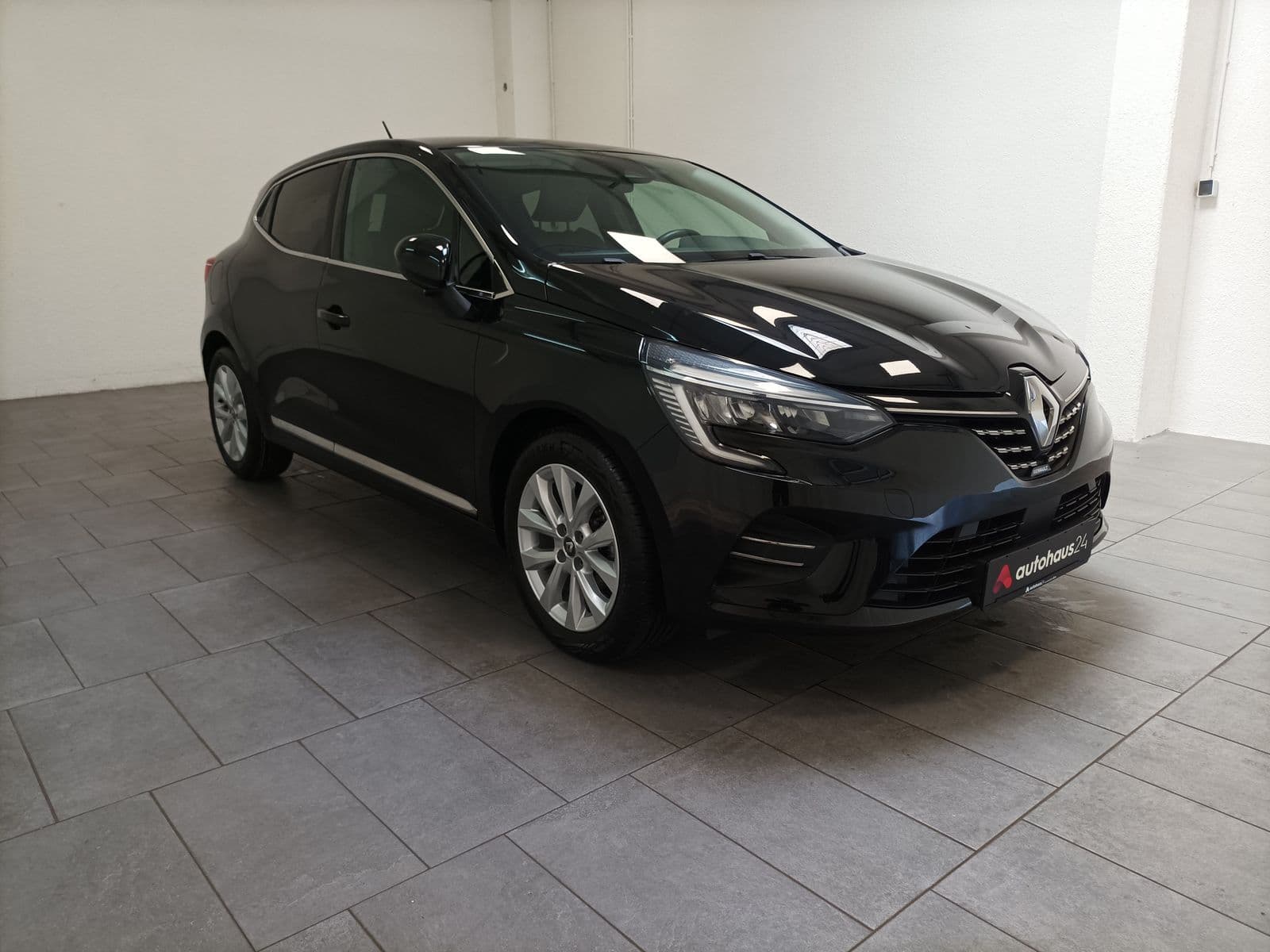 Renault Clio Limousine RENAULT Clio TCe 90 X-tronic Intens Schräghecklimousine #1