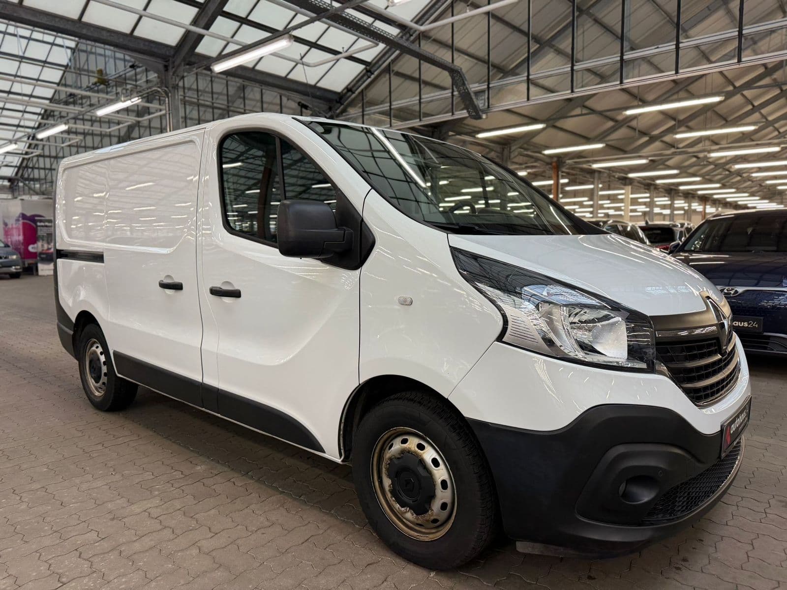 Renault Trafic Transporter RENAULT Trafic L1H1 2.0 ENERGY dCi 120 2,8t Komfort Kastenwagen #1