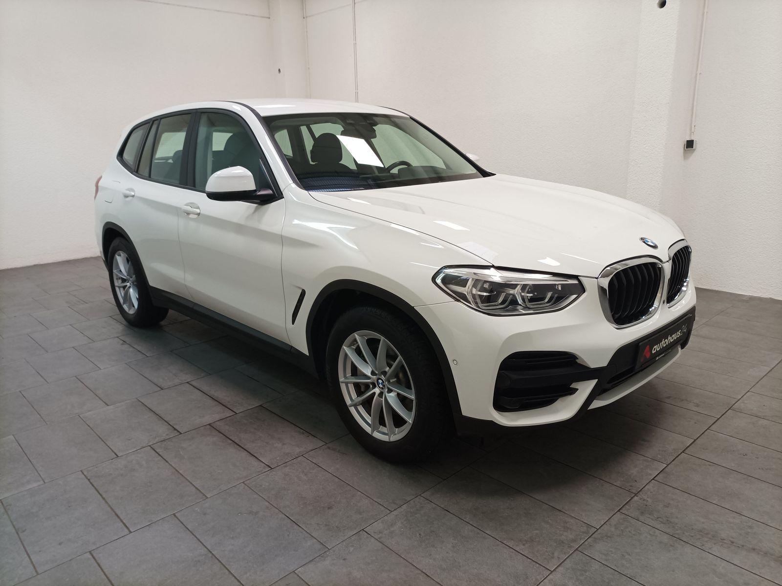 BMW X3 SUV / Crossover / Geländewagen BMW X3 xDrive30e ADVANTAGE AT Sports Utility Vehicle