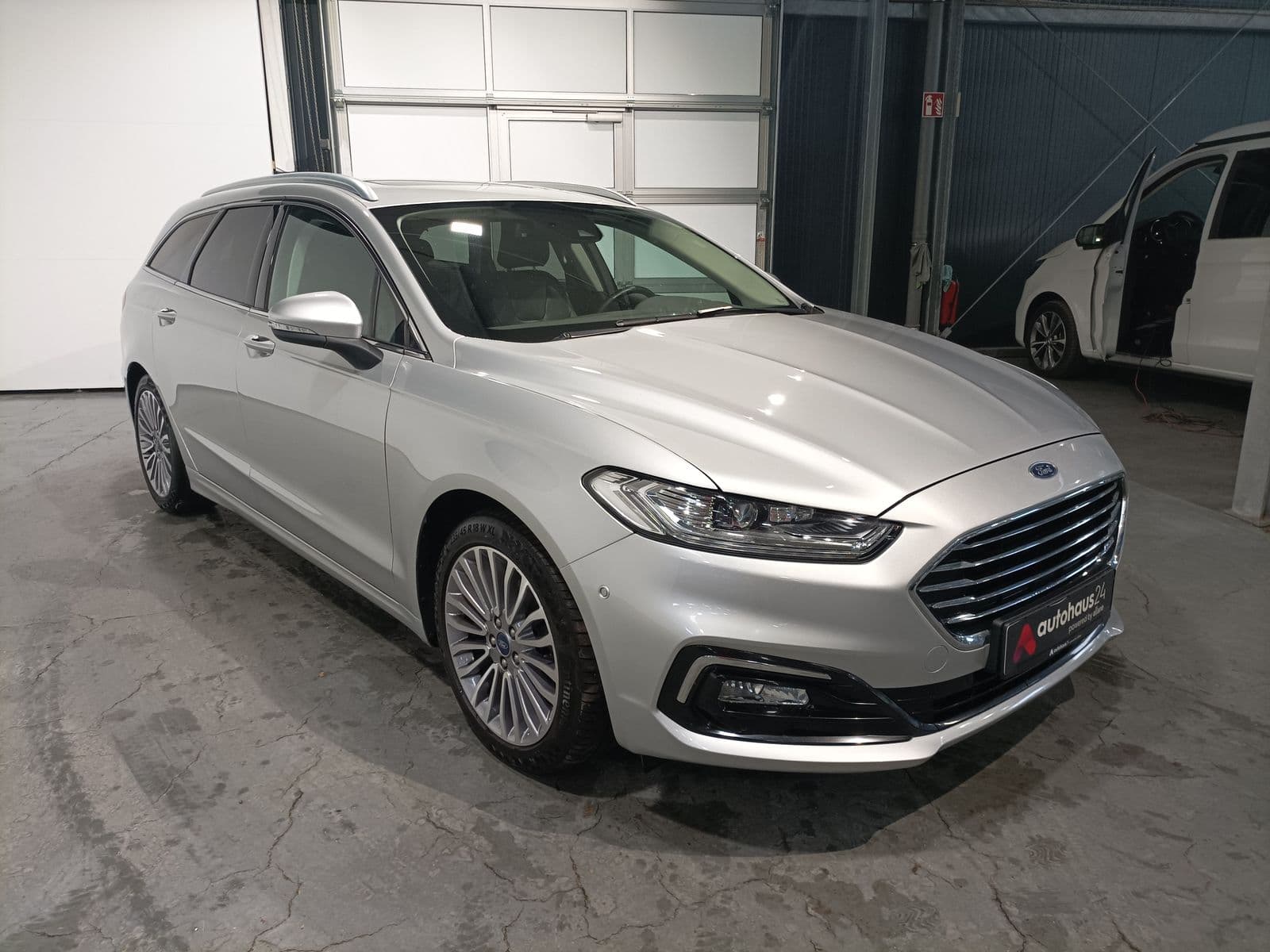 Ford Mondeo Kombi FORD Mondeo 2,0 EcoBlue 110kW Titanium Turnier Auto Kombi #1