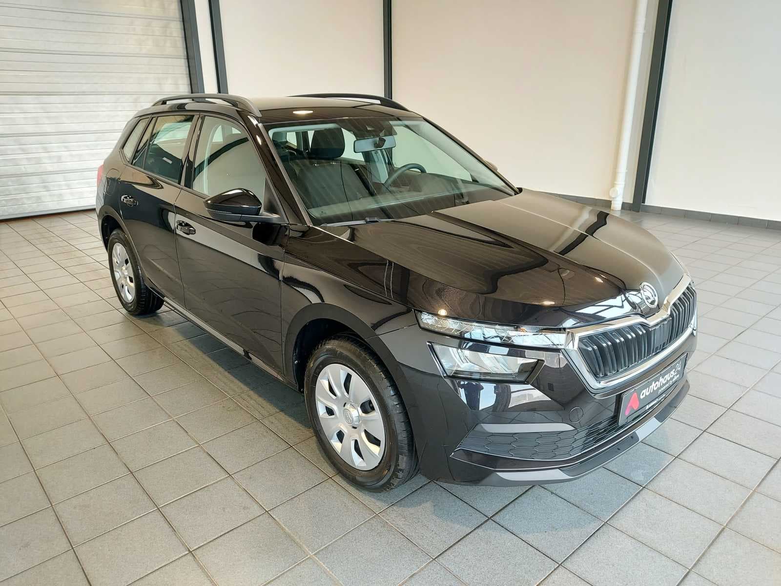 ŠKODA Kamiq SUV / Crossover / Geländewagen SKODA Kamiq 1.0 TSI 70kW Active Sports Utility Vehicle #1