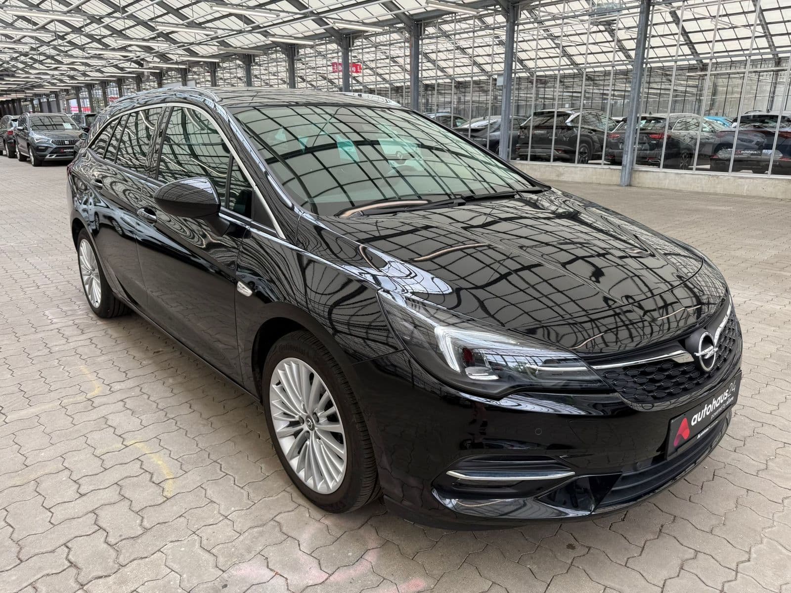 Opel Astra Kombi OPEL Astra ST 1.2 Direct Inj Turbo 96kW Business El Kombi 'Astra Business' #1
