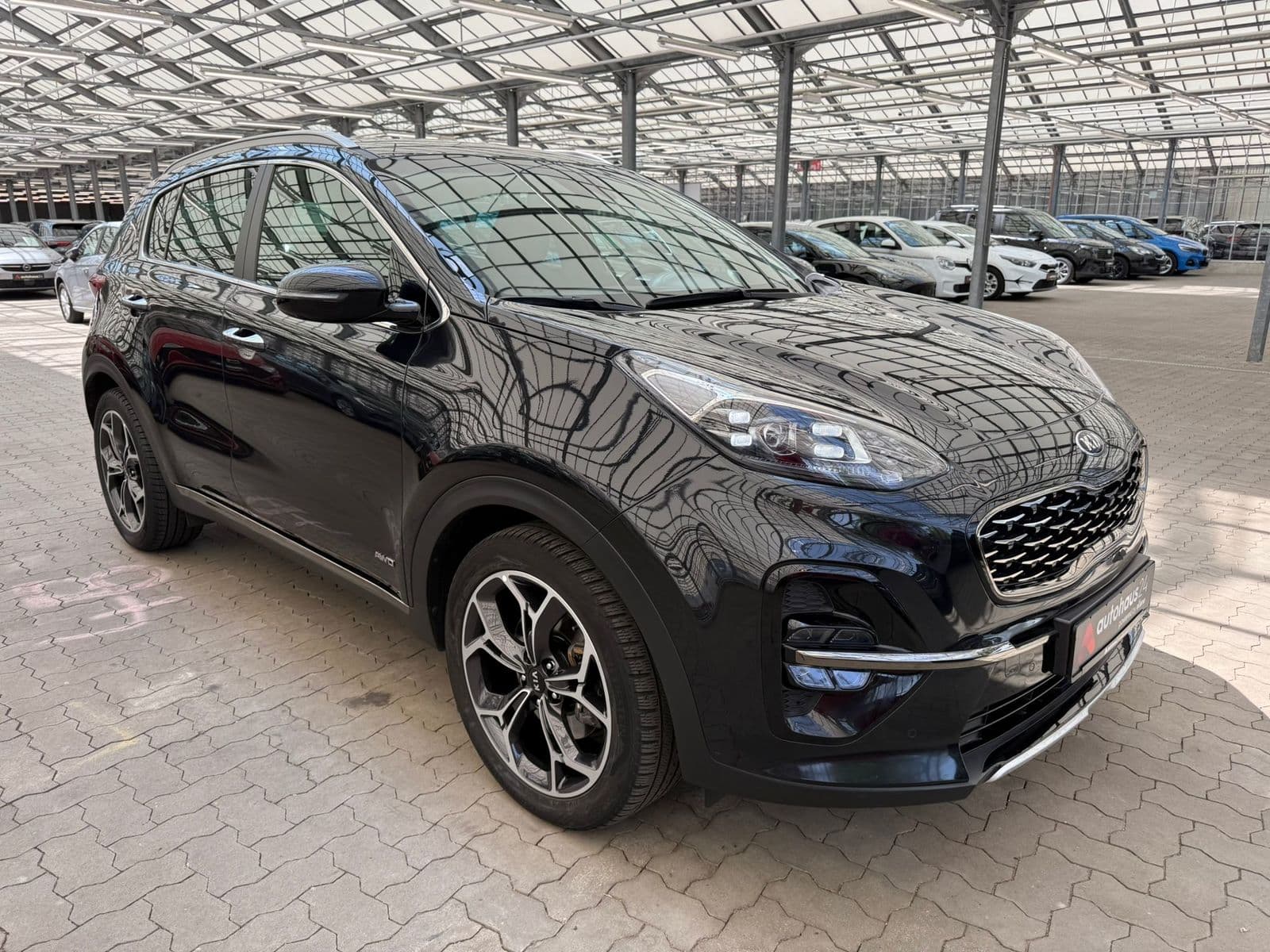 Kia Sportage SUV / Crossover / Geländewagen KIA Sportage 1.6 T-GDI DCT 4WD GT line Sports Utility Vehicle #1