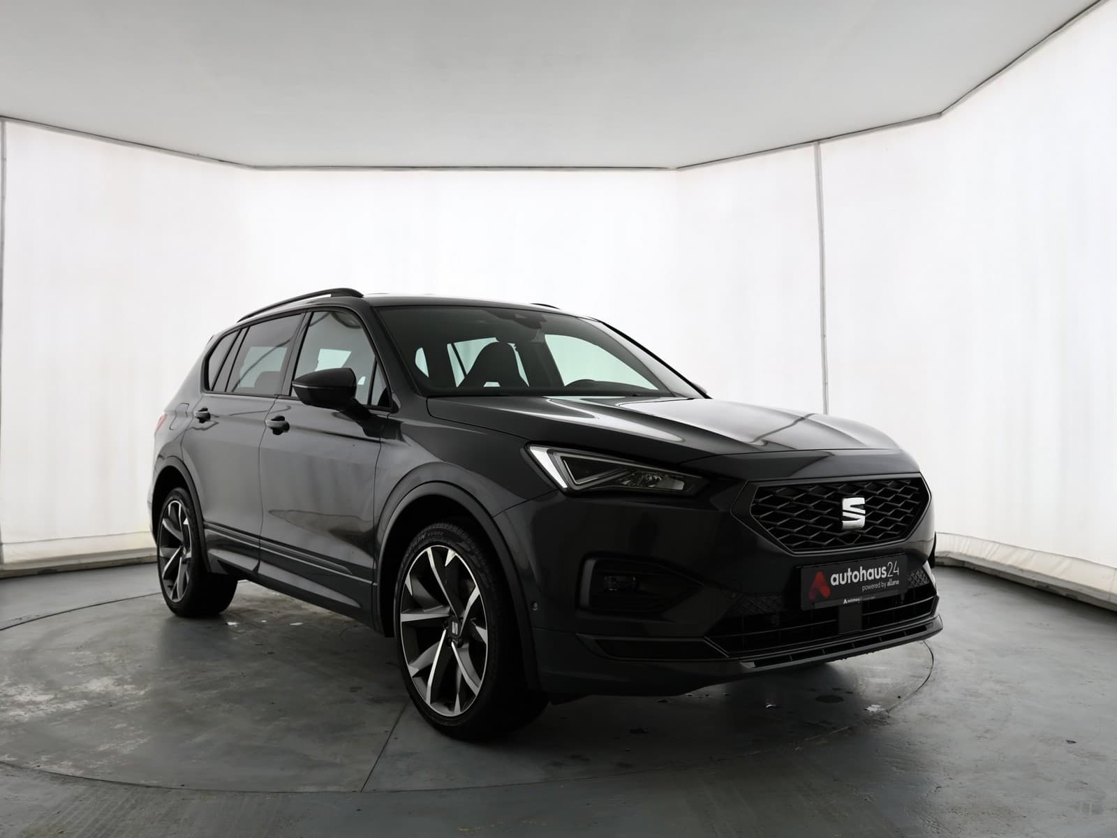 SEAT Tarraco SUV / Crossover / Geländewagen SEAT Tarraco 1.5 TSI ACT 110kW FR DSG Sports Utility Vehicle #1