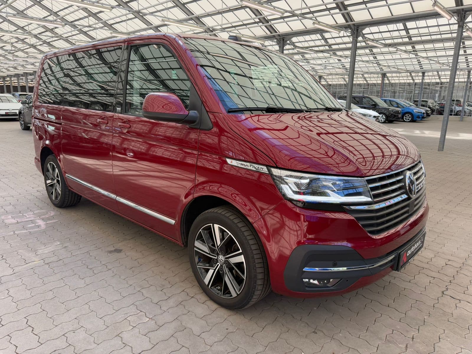 Volkswagen Multivan Kleinbus / Van VOLKSWAGEN Multivan 2,0 TDI 110kW DSG BMT Generation SIX Bus #1