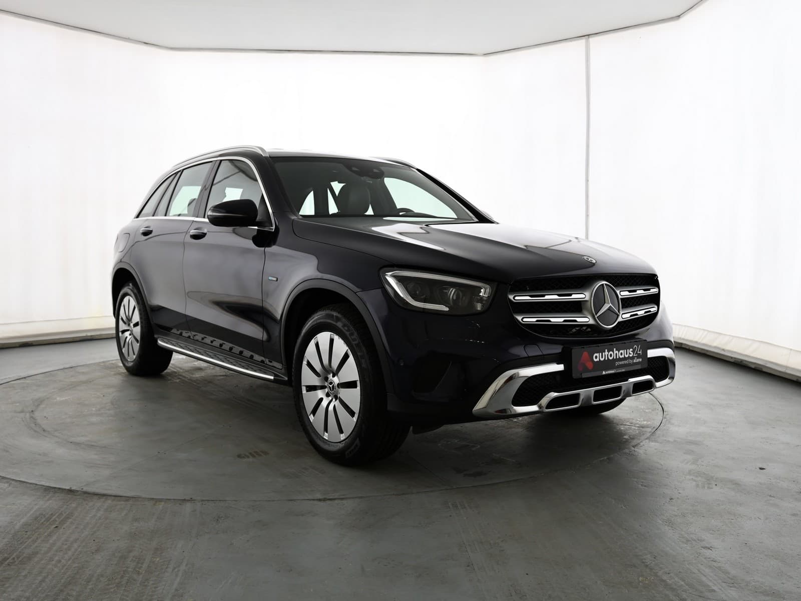Mercedes-Benz GLC-Klasse SUV / Crossover / Geländewagen MERCEDES GLC GLC 300 e 4MATIC Autom. Sports Utility Vehicle #1