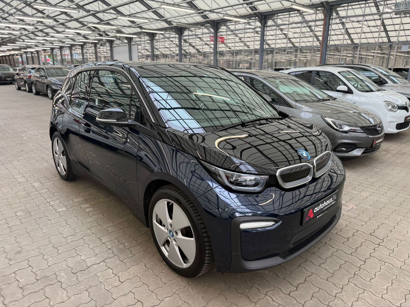 BMW i3 Limousine BMW i3 i3 (120 Ah), 125kW Schräghecklimousine #1