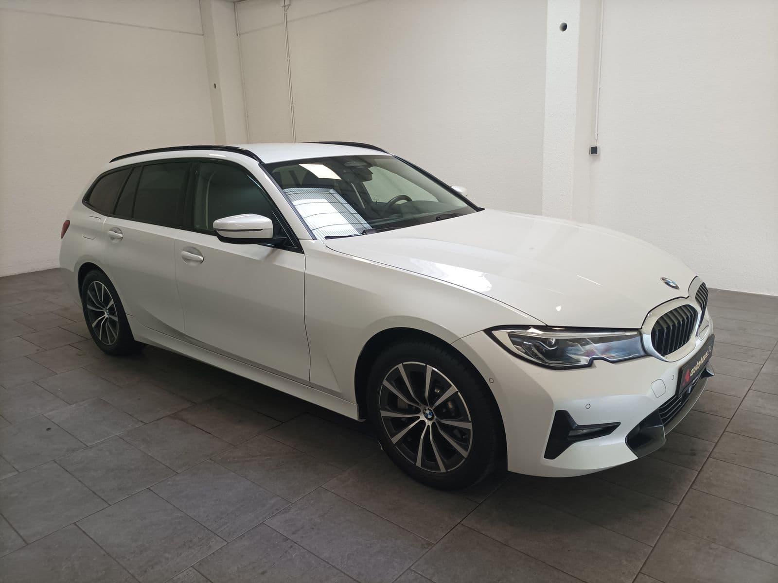 BMW 3er-Reihe Kombi BMW 3er-Reihe 330e Touring Advantage Automatic Kombi