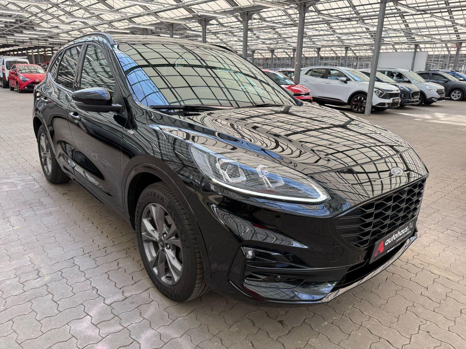 Ford Kuga SUV / Crossover / Geländewagen FORD Kuga 1.5 EcoBoost 110kW ST-Line X Sports Utility Vehicle