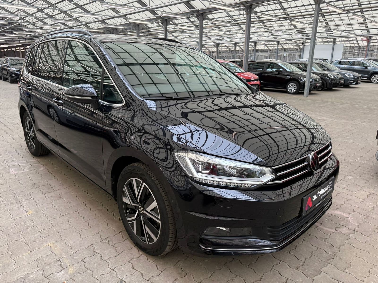 Volkswagen Touran Kleinbus / Van VOLKSWAGEN Touran 1.5 TSI OPF DSG Highline Kompaktvan #1