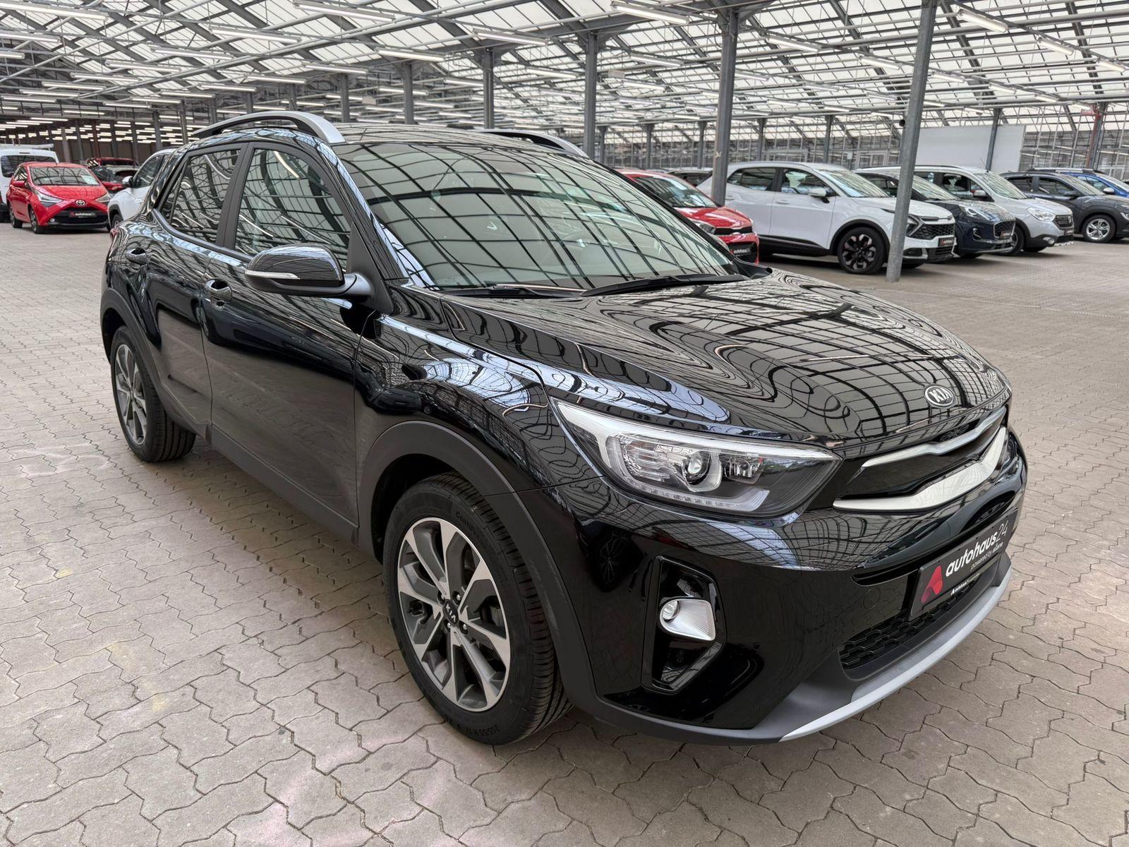 Kia Stonic SUV / Crossover / Geländewagen KIA Stonic 1.0 T-GDI 100 Vision Sports Utility Vehicle