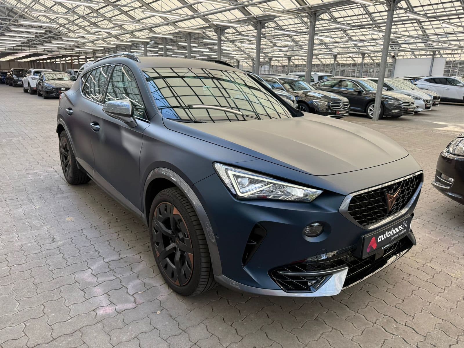 CUPRA Formentor SUV / Crossover / Geländewagen CUPRA Formentor 2.0 TSI 228kW VZ 4Drive DSG Sports Utility Vehicle #1