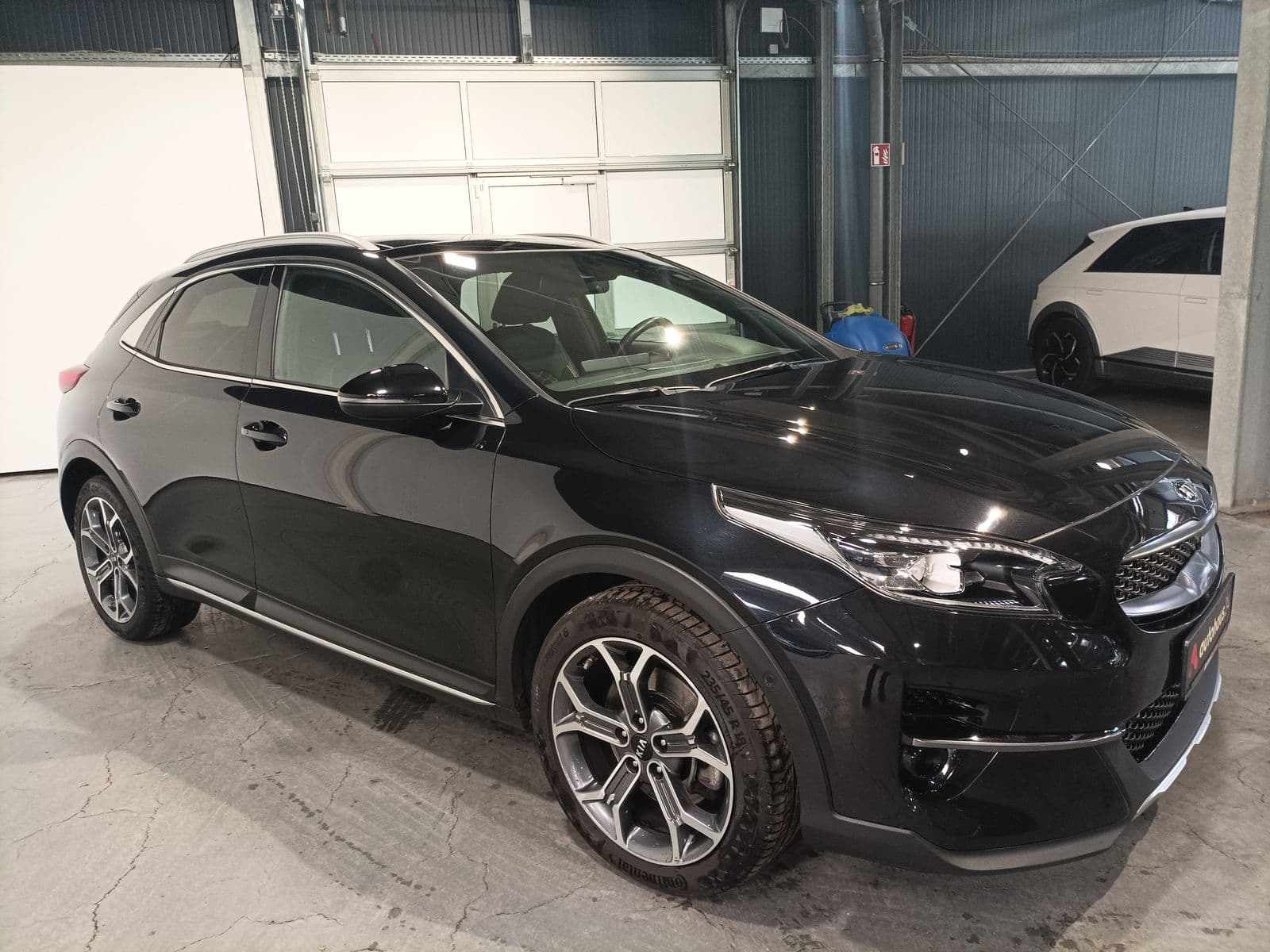 Kia XCeed SUV / Crossover / Geländewagen KIA XCeed 1.6 T-GDI DCT Xdition Sports Utility Vehicle #1