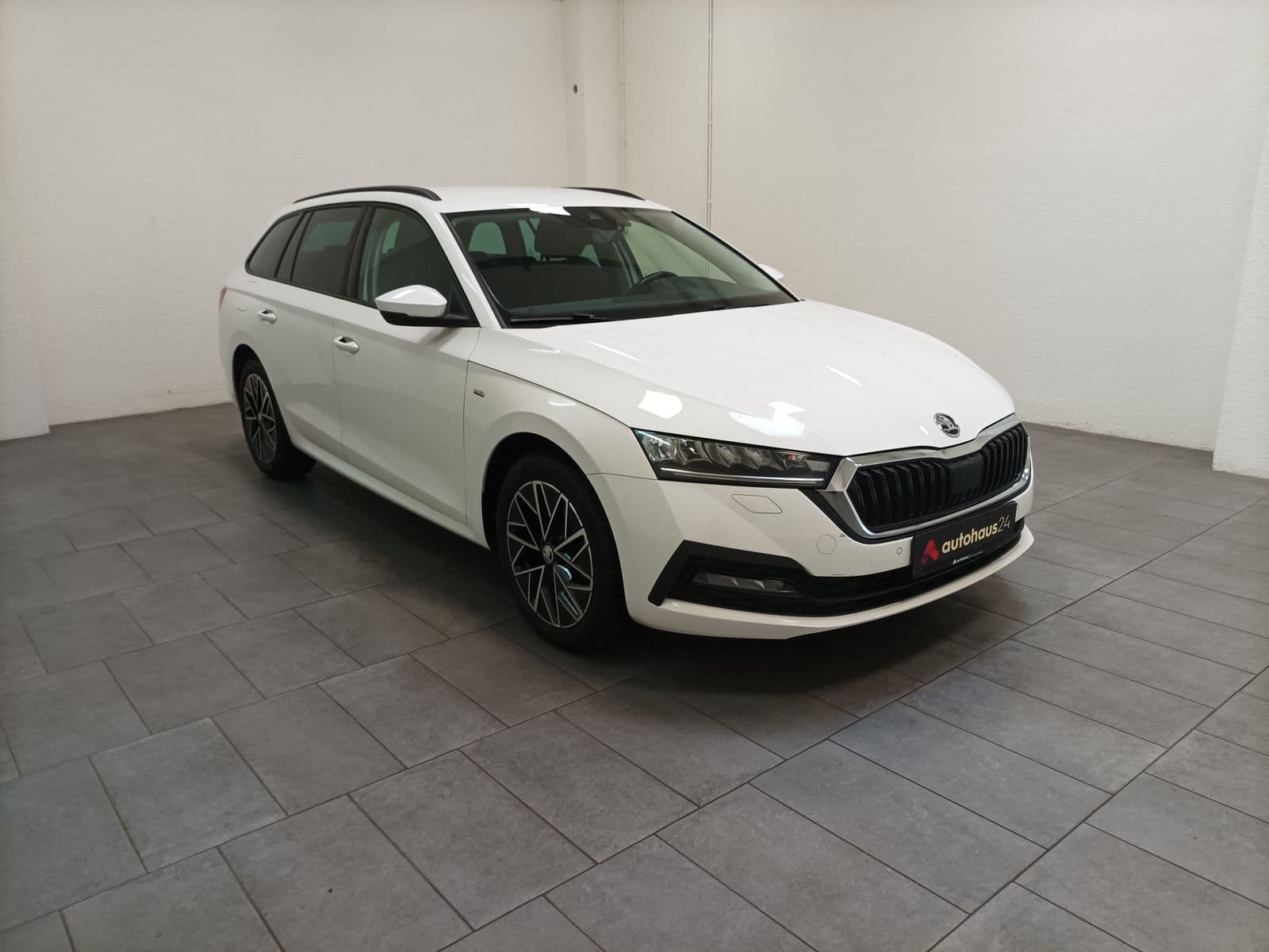 ŠKODA Octavia Kombi SKODA Octavia 1.0 TSI CLEVER COMBI Kombi #1