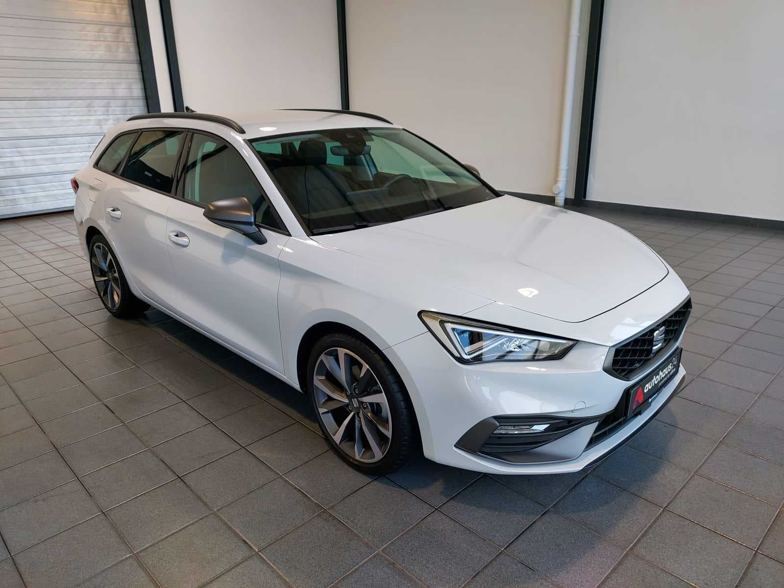 SEAT Leon Kombi SEAT Leon 1.5 eTSI ACT 110kW FR DSG Sportstourer Kombi #1