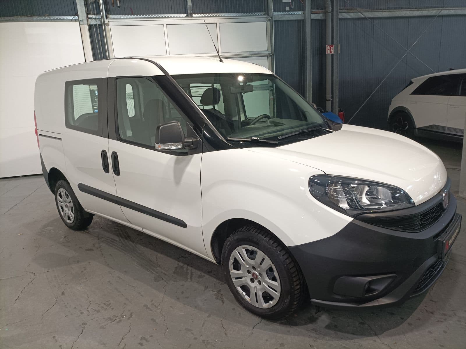 Fiat Doblò Transporter FIAT Doblò Cargo 1.6 Multijet 16V SX Kasten-Lieferwagen #1