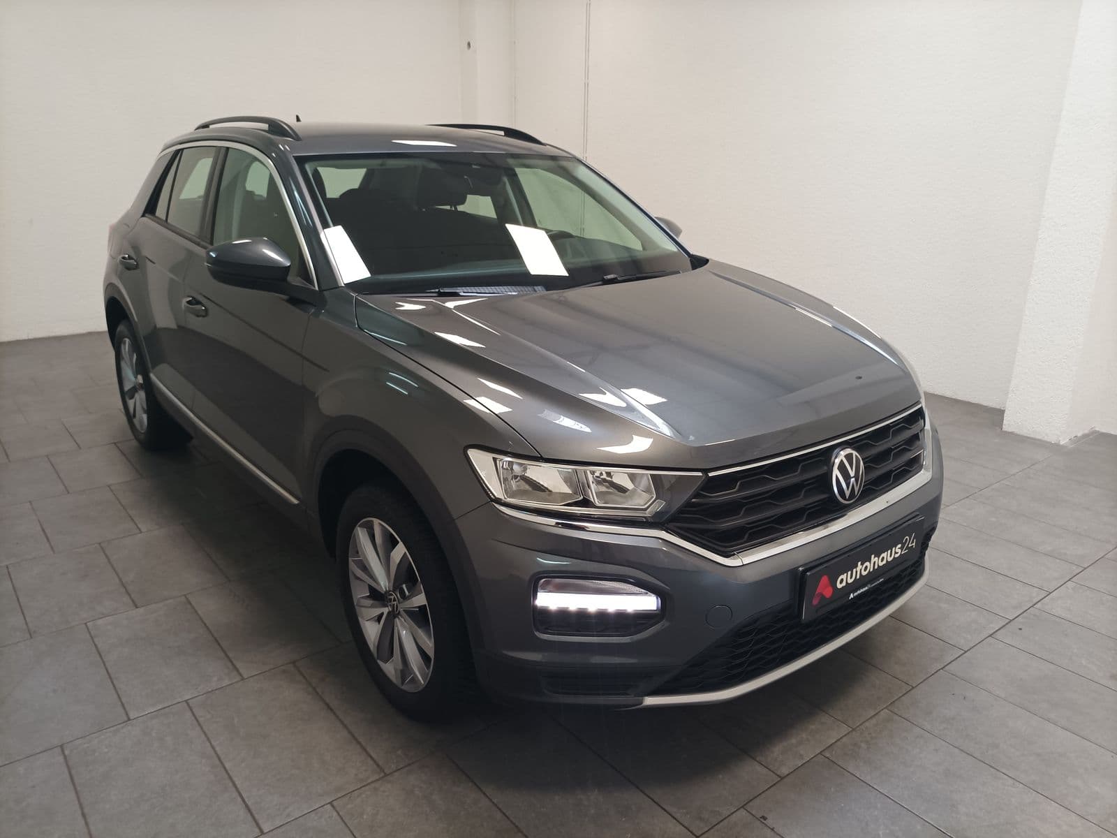 Volkswagen T-Roc SUV / Crossover / Geländewagen VOLKSWAGEN T-Roc 1.5 TSI ACT OPF DSG Style Sports Utility Vehicle #1