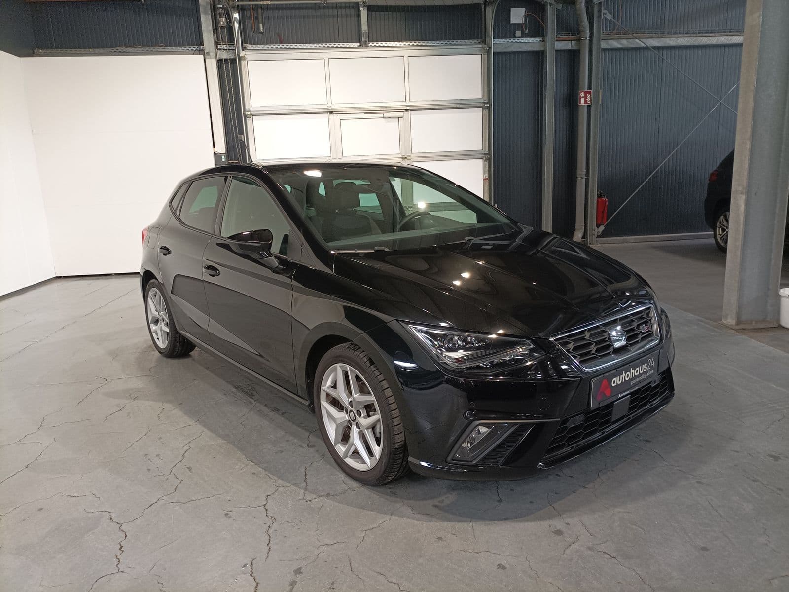 SEAT Ibiza Schräghecklimousine SEAT Ibiza 1.0 TSI 81kW FR DSG Schräghecklimousine #1