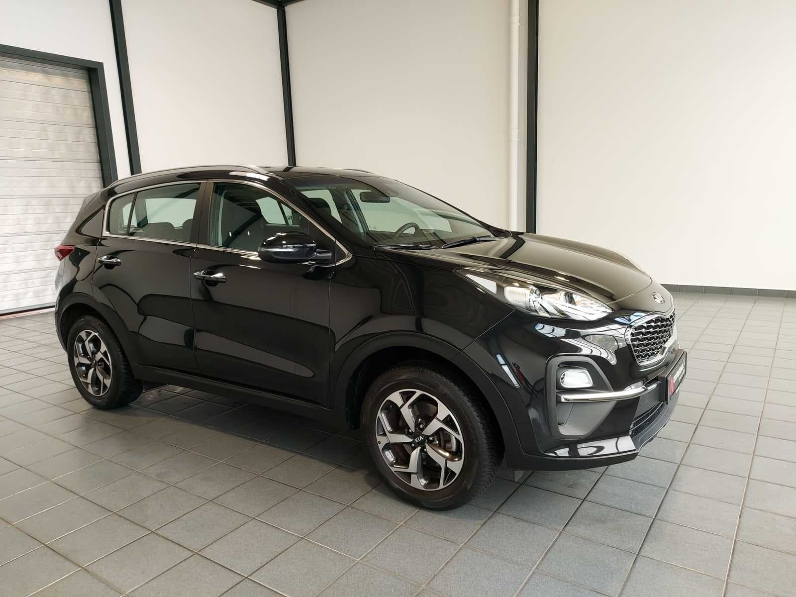 Kia Sportage SUV / Crossover / Geländewagen KIA Sportage 1.6 GDI 2WD Vision Sports Utility Vehicle #1