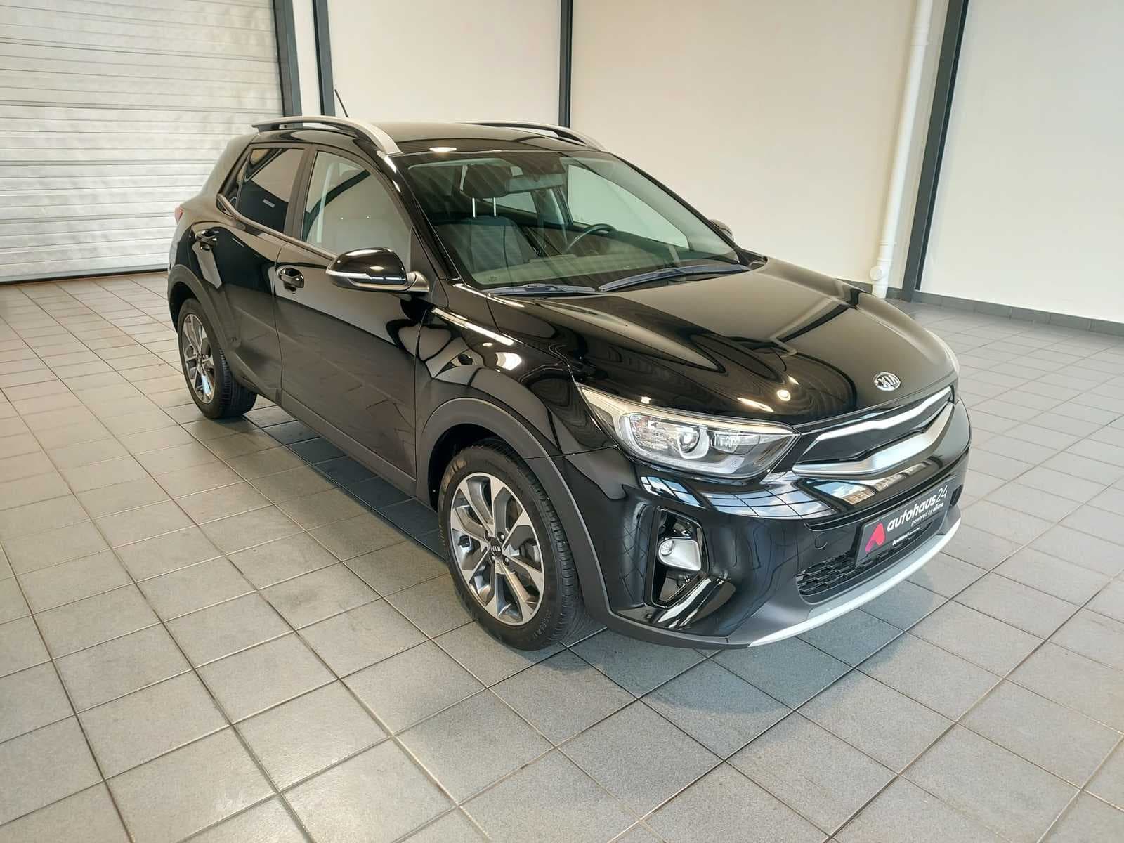 Kia Stonic SUV / Crossover / Geländewagen KIA Stonic 1.0 T-GDI 100 Vision Sports Utility Vehicle #1