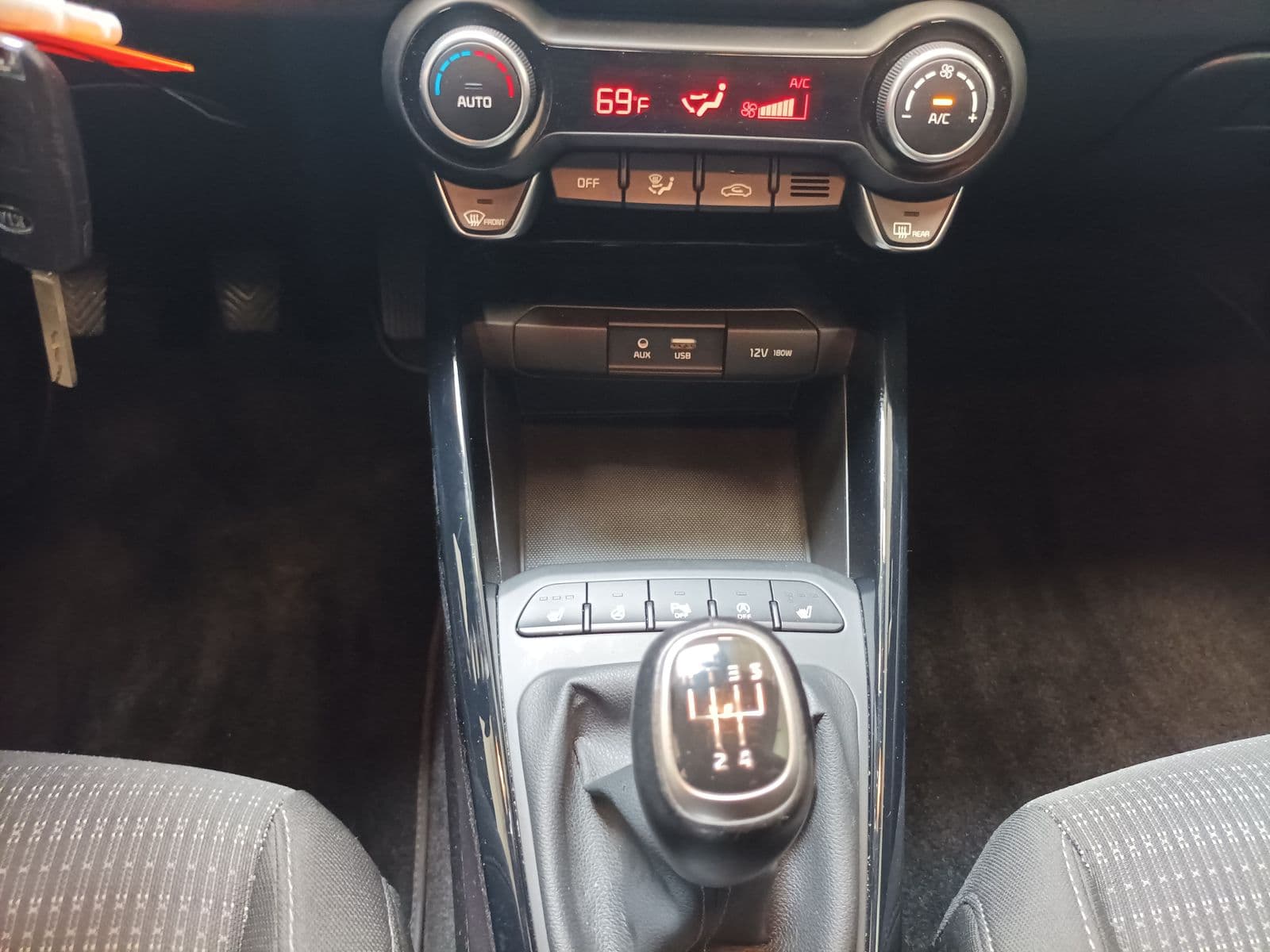 Kia Stonic Geländewagen/SUV Stonic 1.0 T-GDI Vision (EURO 6d-TEMP) #14