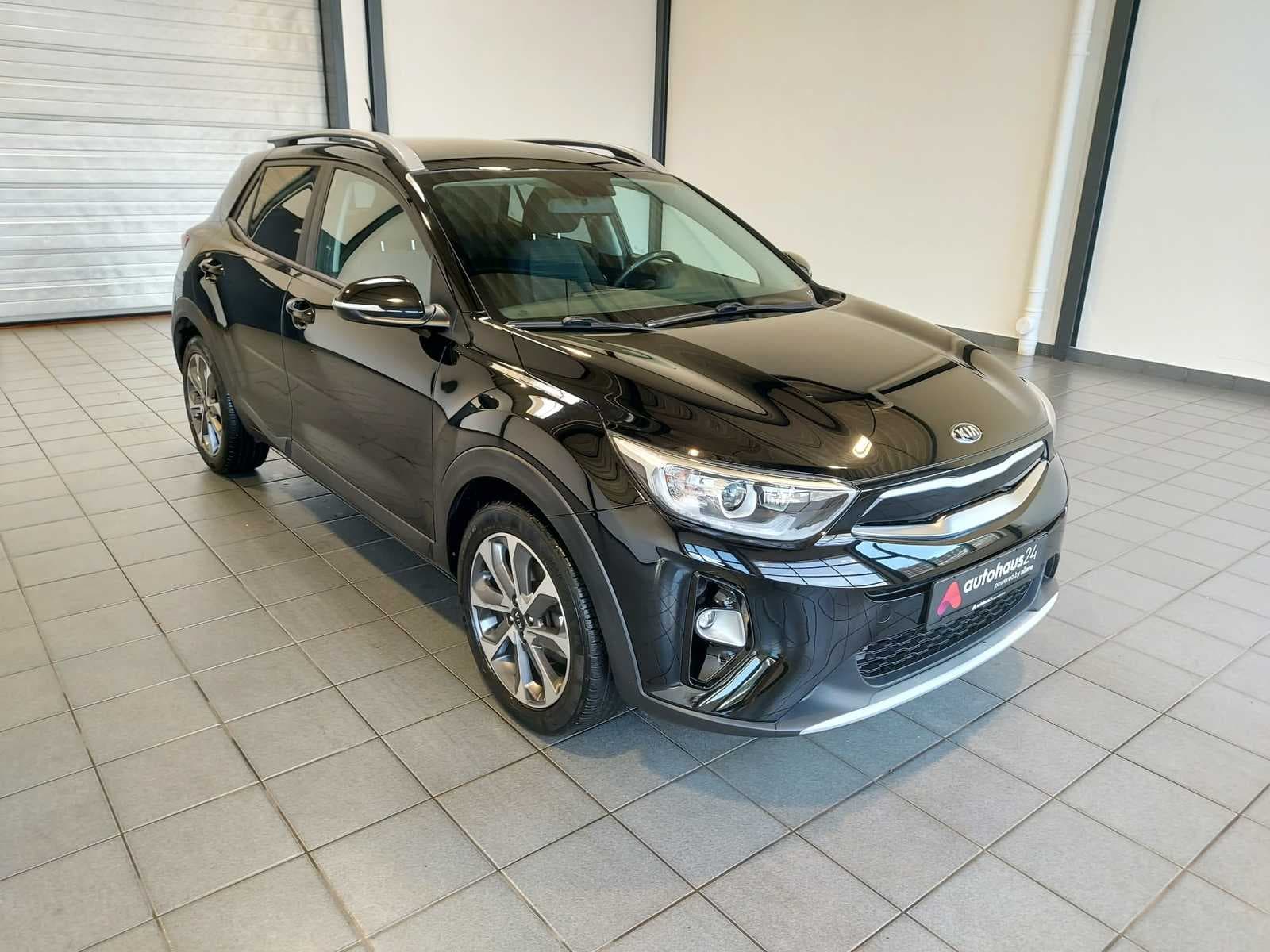 Kia Stonic SUV / Crossover / Geländewagen KIA Stonic 1.0 T-GDI 100 Vision Sports Utility Vehicle #1