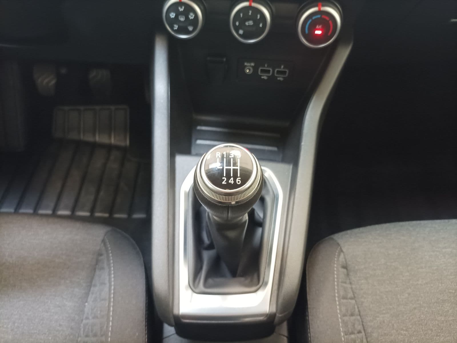 Renault Clio Kleinwagen Clio V 1.0 TCe 90 Experience (Euro 6d) #14