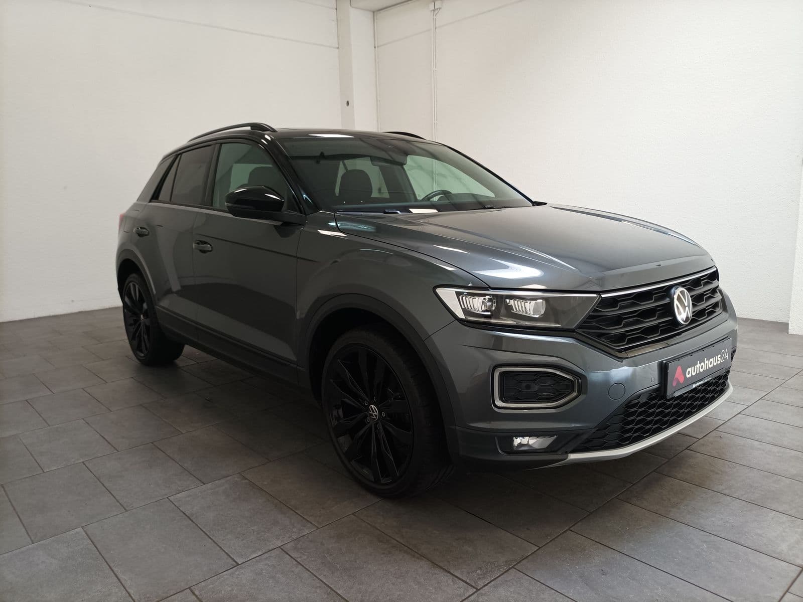 Volkswagen T-Roc SUV / Crossover / Geländewagen VOLKSWAGEN T-Roc 1.5 TSI ACT OPF Sport Sports Utility Vehicle #1