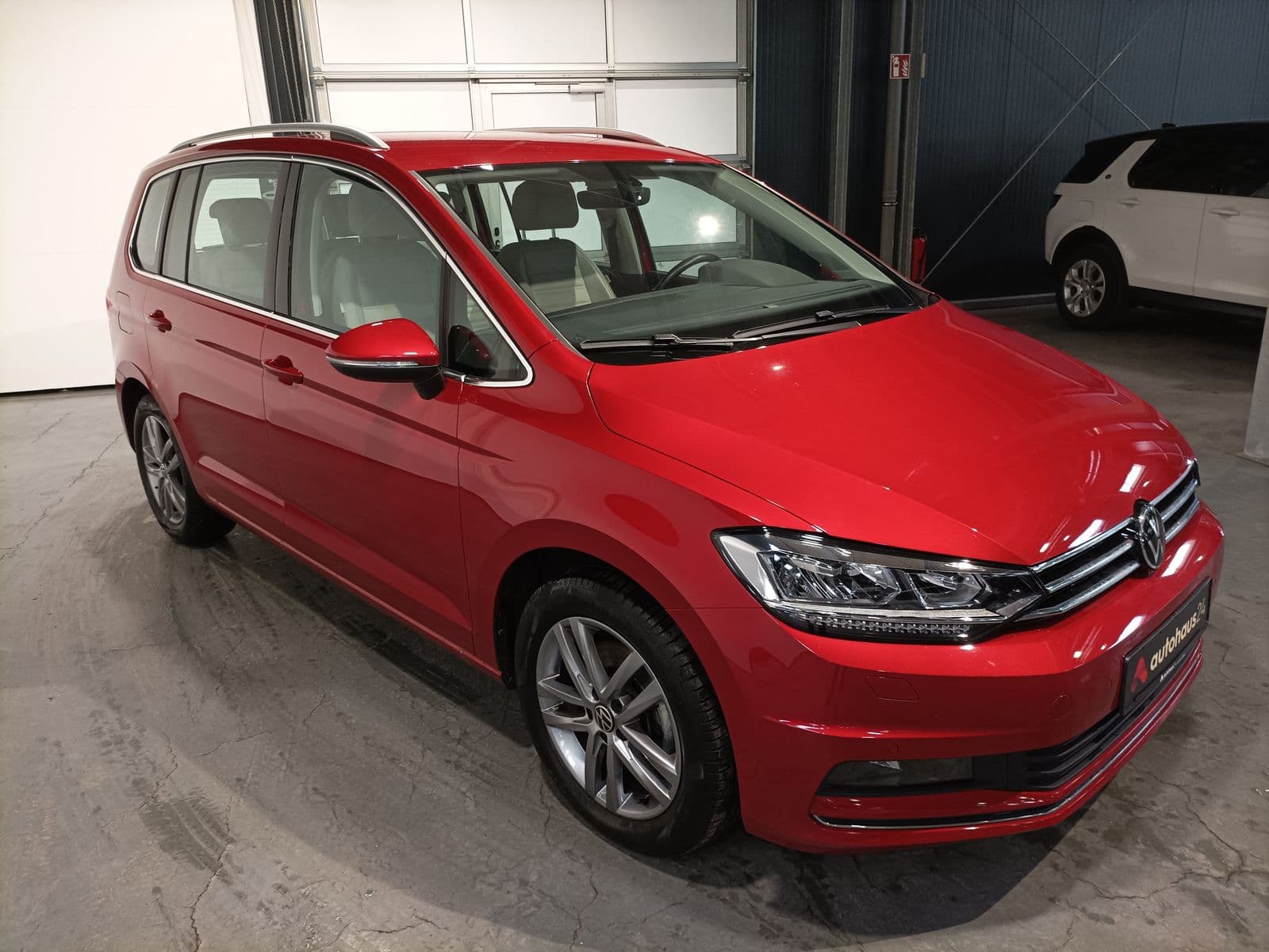 Volkswagen Touran Kleinbus / Van VOLKSWAGEN Touran 1.5 TSI OPF DSG Highline Kompaktvan #1