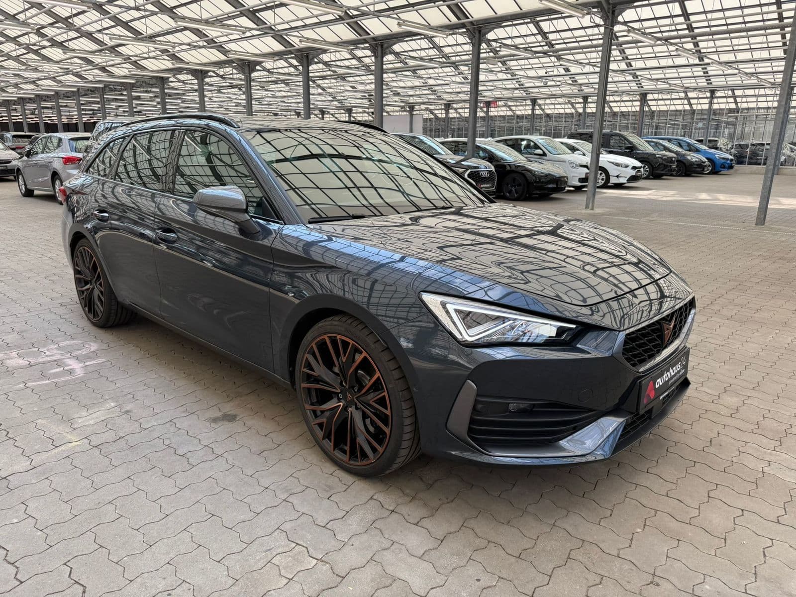 CUPRA Leon Kombi CUPRA Leon 1.4 e-HYBRID 180kW DSG Sportstourer Kombi #1