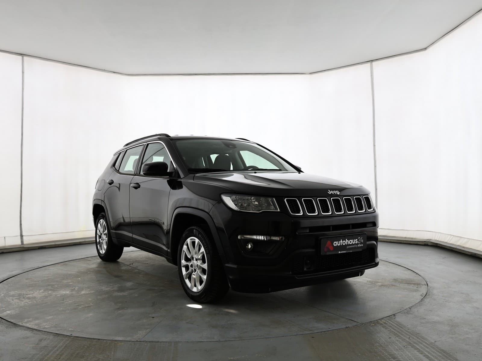 Jeep Compass SUV / Crossover / Geländewagen JEEP Compass 1.3 T-GDI I4 96kW Longitude Sports Utility Vehicle #1