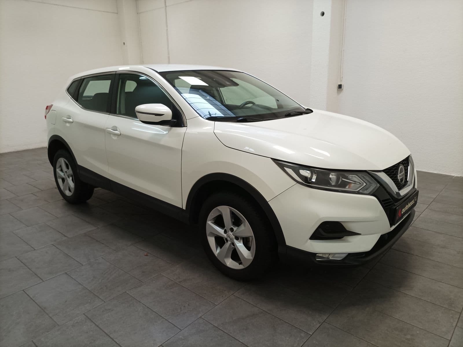 Nissan Qashqai SUV / Crossover / Geländewagen NISSAN Qashqai 1.3 DIG-T Shiro Crossover #1