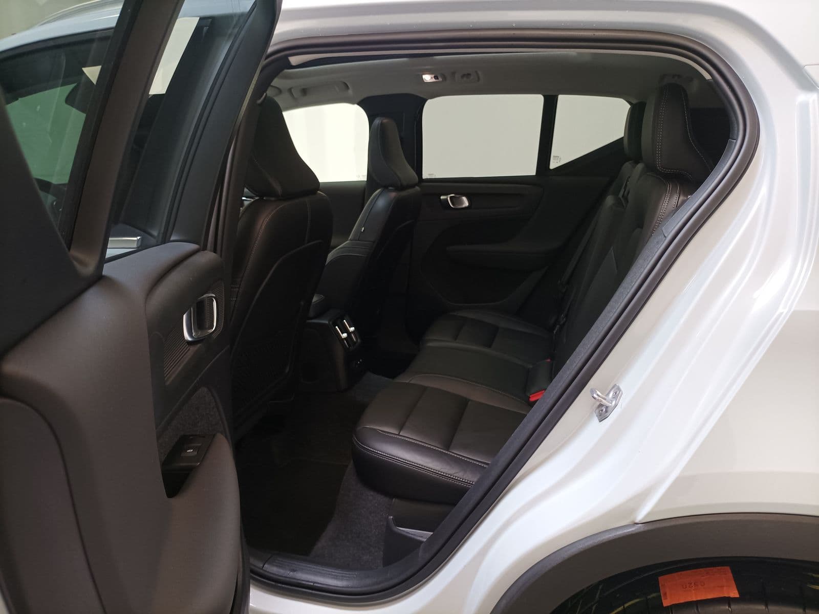 Volvo XC40 Geländewagen/SUV XC 40 T4 TwinEng 2WD Inscription Expr Plug-In(E6d) #17