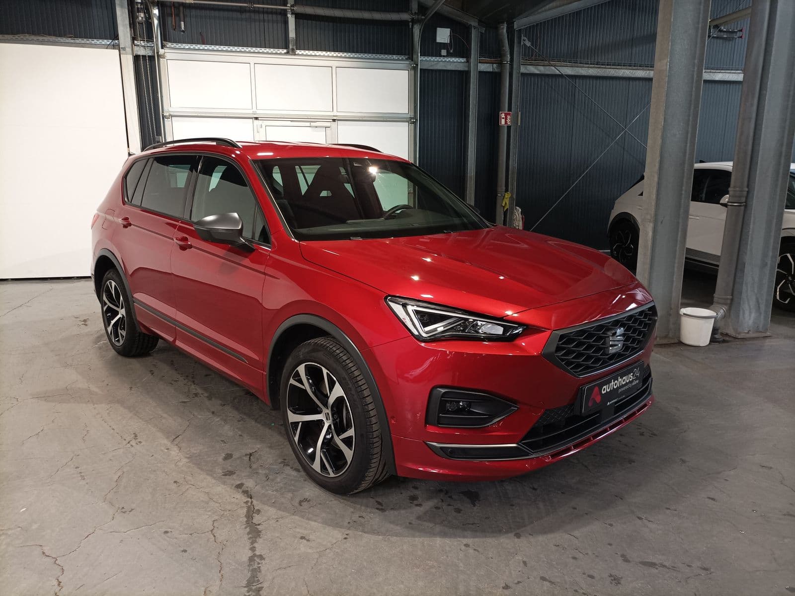 SEAT Tarraco SUV / Crossover / Geländewagen SEAT Tarraco 2.0 TSI 4Drive 180kW FR DSG Sports Utility Vehicle #1