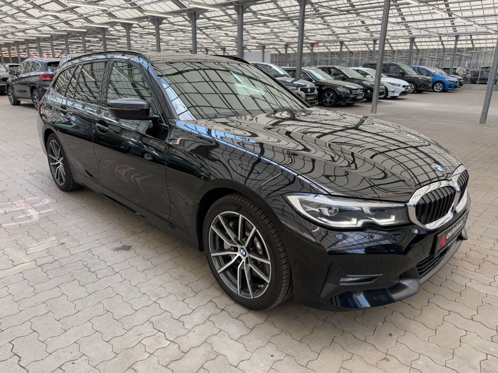 BMW 3er-Reihe Kombi BMW 3er-Reihe 330d xDrive Touring Sport Line Automatic Kombi #1
