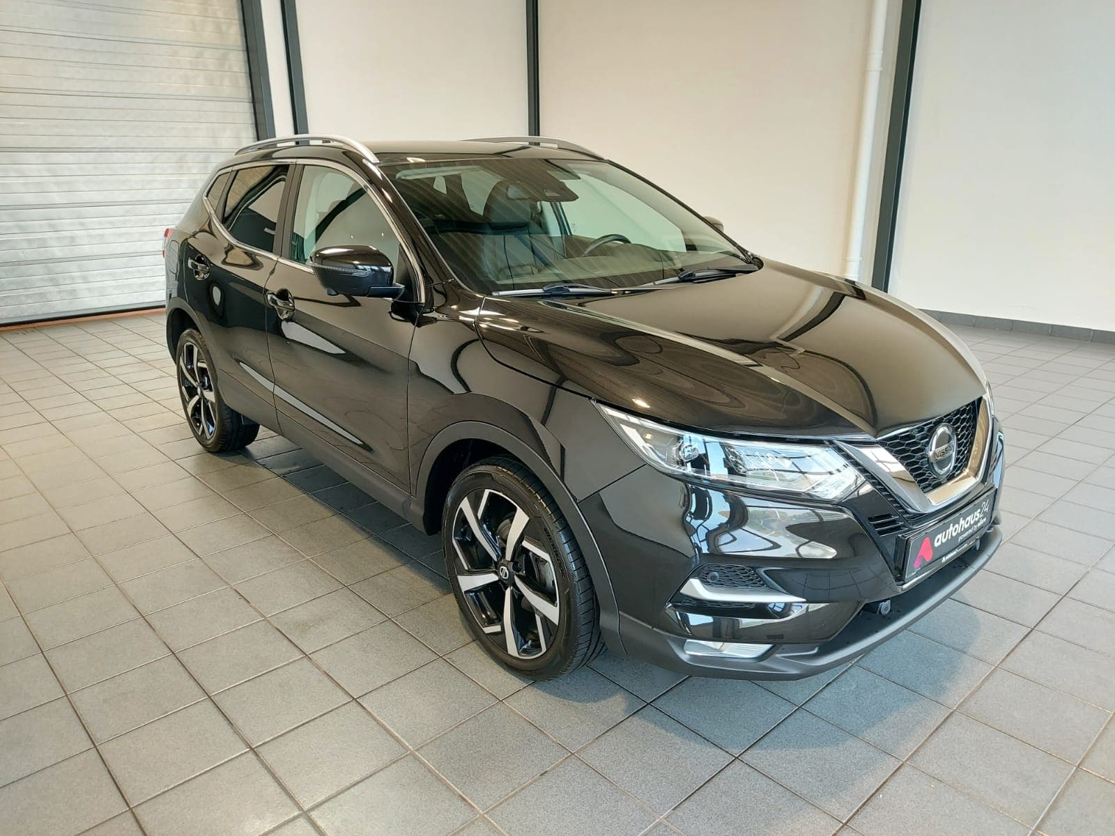 Nissan Qashqai SUV / Crossover / Geländewagen NISSAN Qashqai 1.3 DIG-T DCT 158PS Akari Crossover #1