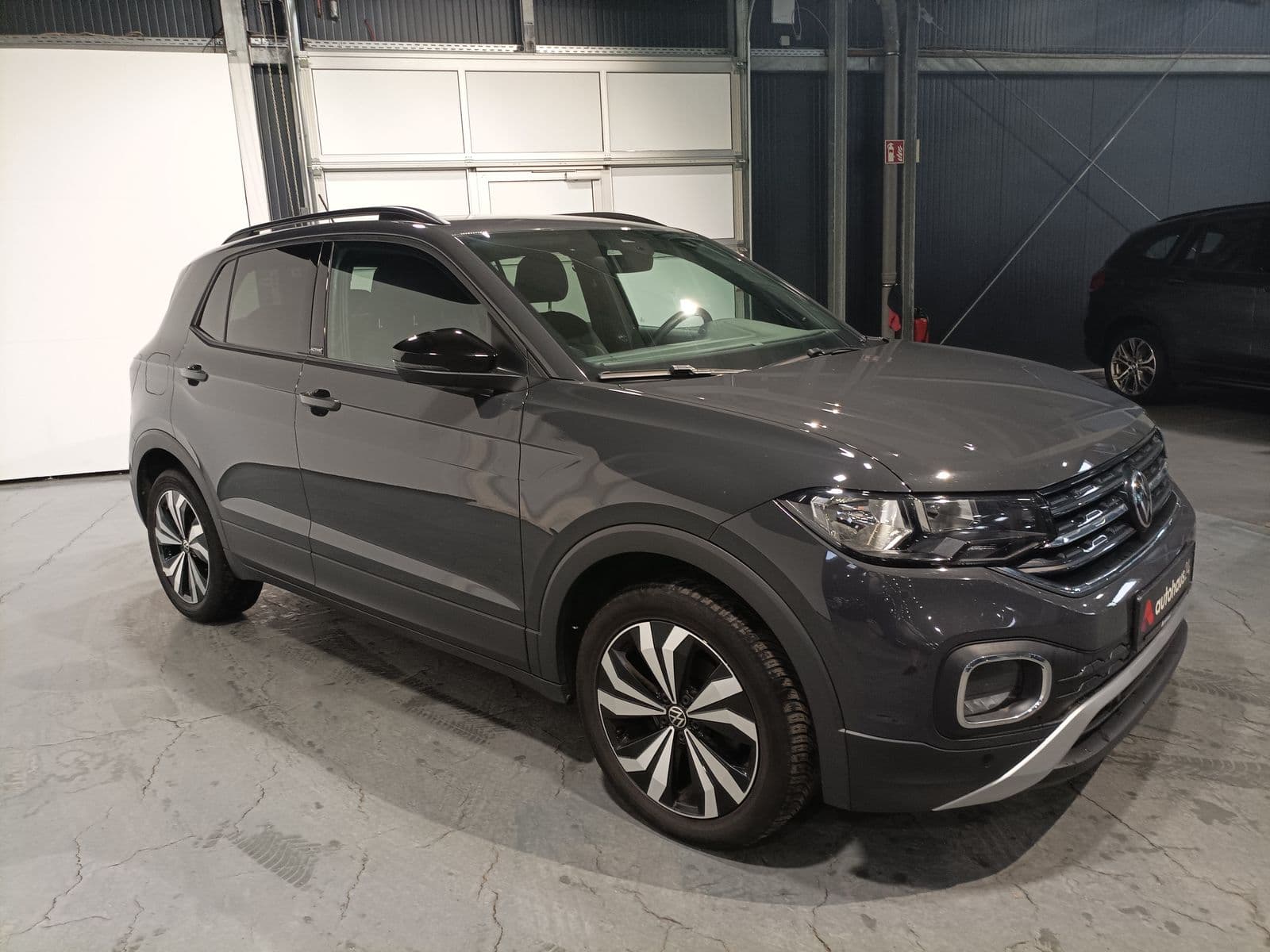 Volkswagen T-Cross SUV / Crossover / Geländewagen VOLKSWAGEN T-Cross 1.0 TSI OPF ACTIVE Sports Utility Vehicle #1